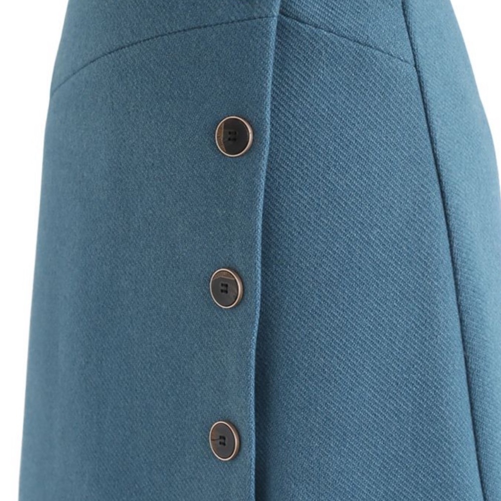 NWT - Chicwish Texture Fall Button Trim Mini Skirt